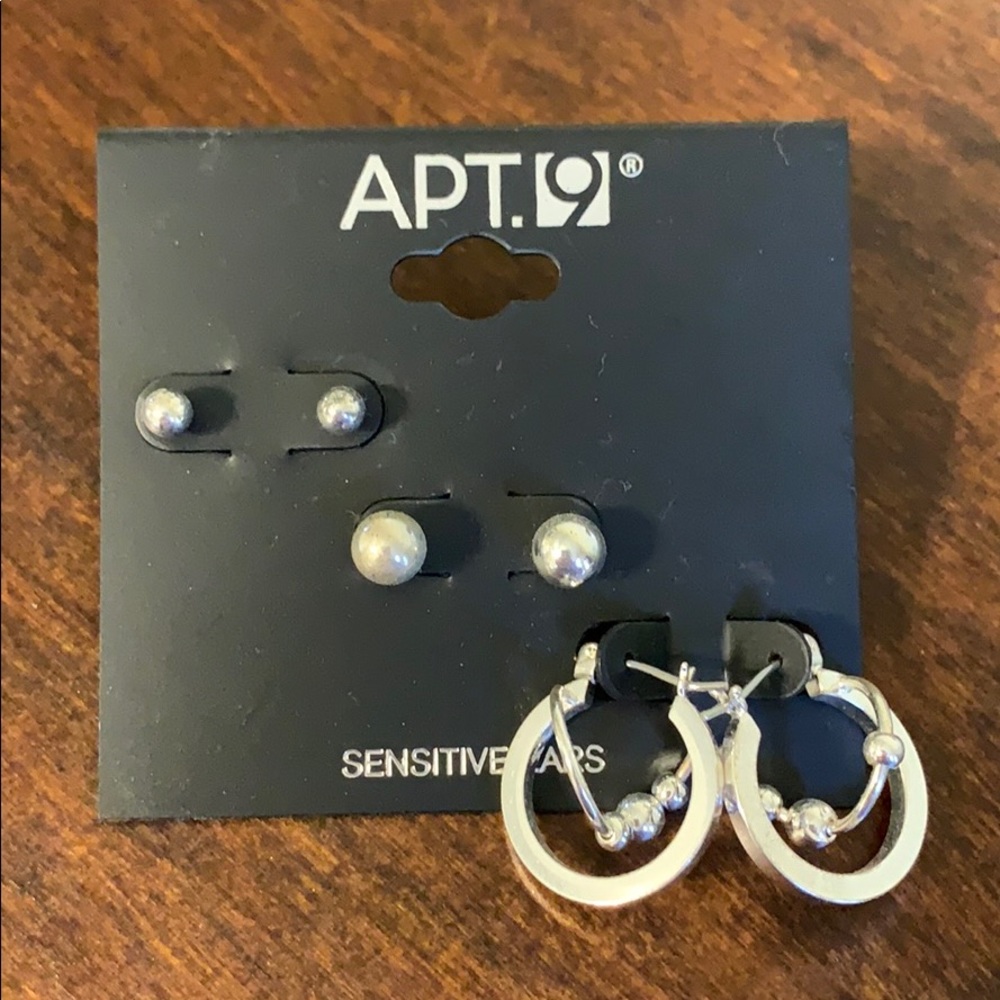 Kohl’s Silver NEVER WORN Earrings